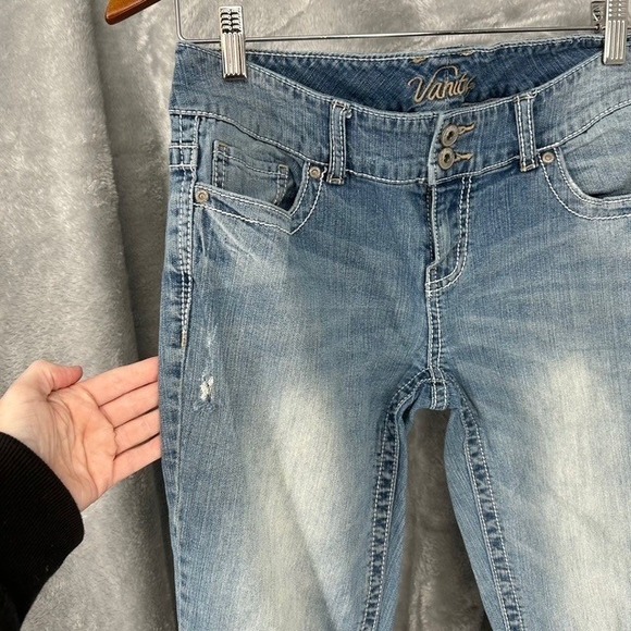 Vintage Vanity Women's Curvy Flare Jeans Light Wash Denim Sz 29W 32LL Distressed - Picture 14 of 16